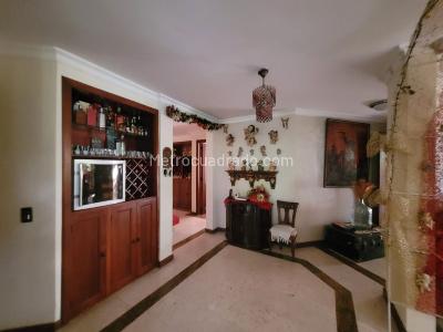 Apartamento de 3 alcobas en venta en Santa Helena, Ibagué, 152 m² · foto 12 de 20