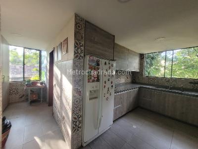 Apartamento de 3 alcobas en venta en Santa Helena, Ibagué, 152 m² · foto 15 de 20