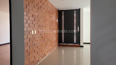 Casa de 4 alcobas en venta en Calambeo, Ibagué, 636 m² · foto 12 de 20