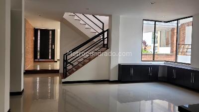 Casa de 4 alcobas en venta en Calambeo, Ibagué, 636 m² · foto 16 de 20
