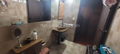 Casa de 3 alcobas en venta en Altos De Santa Helena, Ibagué, 276 m² · foto 15 de 20