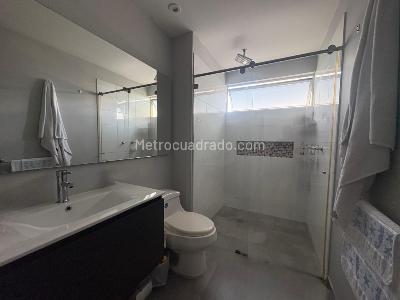 Apartamento de 3 alcobas en venta en Aparco, Ibagué, 136 m² · foto 10 de 15
