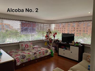 Apartamento de 3 alcobas en venta en El Retiro, Bogotá, 196 m² · foto 3 de 20