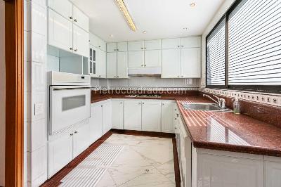 Apartamento de 4 alcobas en venta en Los Rosales, Bogotá, 310 m² · foto 11 de 20