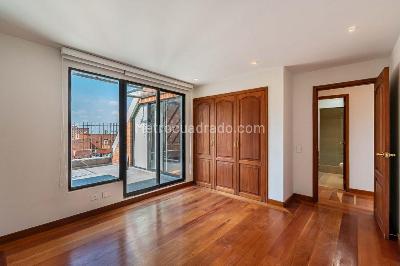 Apartamento de 4 alcobas en venta en Los Rosales, Bogotá, 310 m² · foto 13 de 20