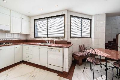 Apartamento de 4 alcobas en venta en Los Rosales, Bogotá, 310 m² · foto 17 de 20