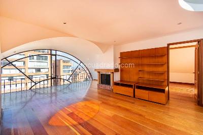 Apartamento de 4 alcobas en venta en Los Rosales, Bogotá, 310 m² · foto 4 de 20