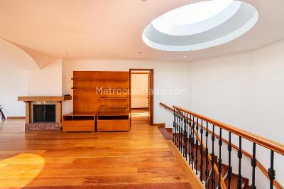 Apartamento de 4 alcobas en venta en Los Rosales, Bogotá, 310 m² · foto 6 de 20