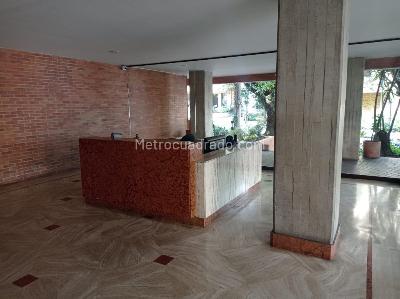 Apartamento de 4 alcobas en venta en La Cabrera, Bogotá, 375 m² · foto 10 de 18