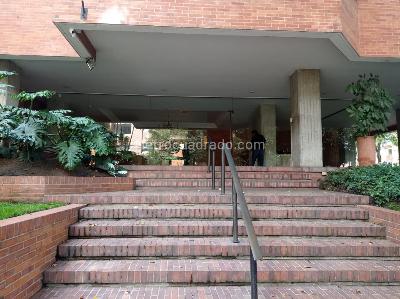 Apartamento de 4 alcobas en venta en La Cabrera, Bogotá, 375 m² · foto 5 de 18