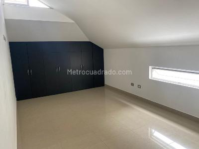 Casa de 4 alcobas en venta en Aparco, Ibagué, 280 m² · foto 9 de 20
