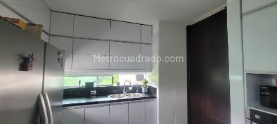 Apartamento de 3 alcobas en venta en El Vergel, Ibagué, 235 m² · foto 10 de 20