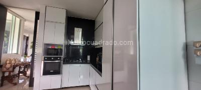 Apartamento de 3 alcobas en venta en El Vergel, Ibagué, 235 m² · foto 15 de 20