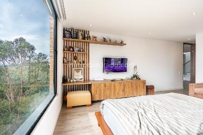 Apartamento de 3 alcobas en venta en Bella Suiza, Bogotá, 270 m² · foto 6 de 12