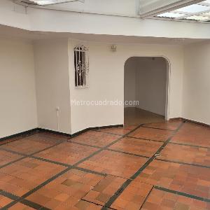 Casa de 3 alcobas en venta en Santa Helena, Ibagué, 180 m² · foto 8 de 20