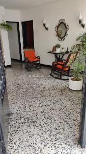 Casa de 5 alcobas en venta en Granada Norte, Girardot, 299 m² · foto 8 de 12