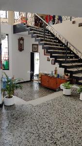 Casa de 5 alcobas en venta en Granada Norte, Girardot, 299 m² · foto 9 de 12