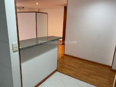 Apartamento de 1 alcoba en arriendo en Chapinero Alto Emaus, Bogotá, 47 m² · foto 6 de 11