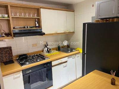 Apartamento de 1 alcoba en venta en Chapinero Alto Emaus, Bogotá, 41 m² · foto 6 de 12