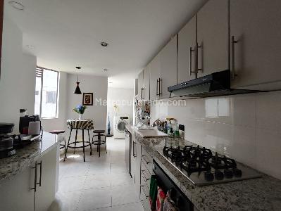 Apartamento de 4 alcobas en venta en Colina Campestre, Bogotá, 215 m² · foto 18 de 20