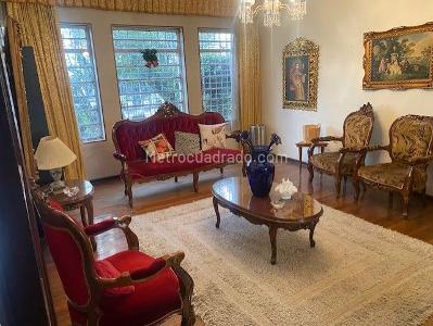 Casa de 5 alcobas en venta en Divino Salvador, Bogotá, 351 m² · foto 2 de 20