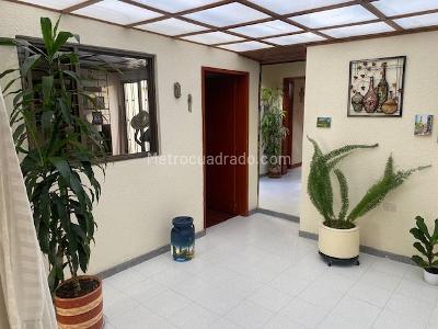 Casa de 5 alcobas en venta en Pontevedra San Nicolas, Bogotá, 292 m² · foto 6 de 20