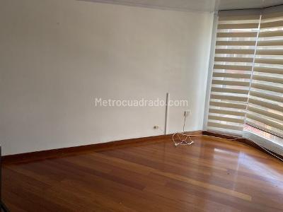 Apartaestudio en venta en El Batan, Bogotá, 35 m² · foto 3 de 15