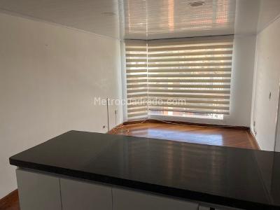Apartaestudio en venta en El Batan, Bogotá, 35 m² · foto 4 de 15