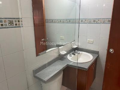 Apartamento de 1 alcoba en arriendo en Chapinero Alto Emaus, Bogotá, 47 m² · foto 13 de 14