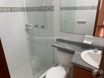 Apartamento de 1 alcoba en arriendo en Chapinero Alto Emaus, Bogotá, 47 m² · foto 12 de 14