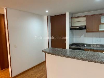 Apartamento de 1 alcoba en arriendo en Chapinero Alto Emaus, Bogotá, 47 m² · foto 2 de 14