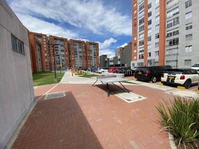 Apartamento de 2 alcobas en venta en Lagos De Torca Lirio, Bogotá, 42 m² · foto 18 de 19