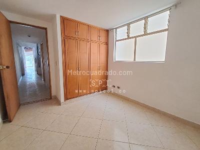 Apartamento de 4 alcobas en arriendo en El Velodromo, Medellín, 120 m² · foto 8 de 20
