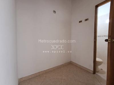 Apartamento de 4 alcobas en arriendo en El Velodromo, Medellín, 120 m² · foto 18 de 20