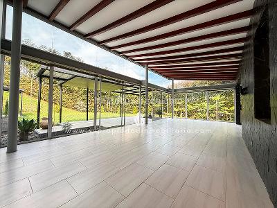 Casa de 4 alcobas en arriendo en Altos Del Escobero, Envigado, 400 m² · foto 8 de 20