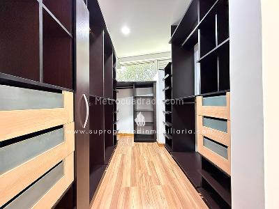 Casa de 4 alcobas en arriendo en Altos Del Escobero, Envigado, 400 m² · foto 13 de 20