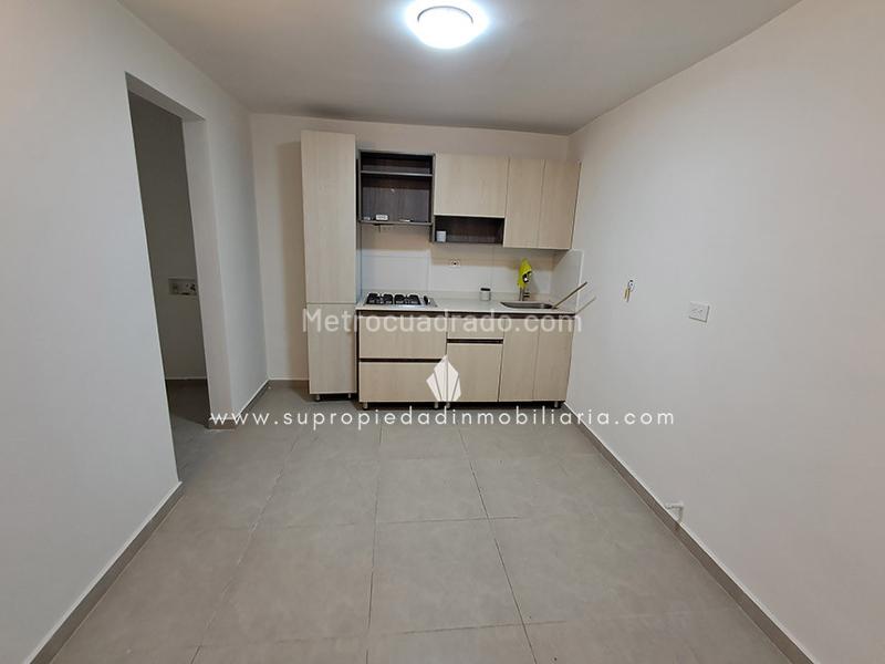 Spacious 3BR House with Garage in Belen Rosales