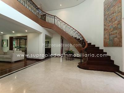 Casa de 3 alcobas en venta en Altos Del Poblado, Medellín, 523 m² · foto 5 de 20