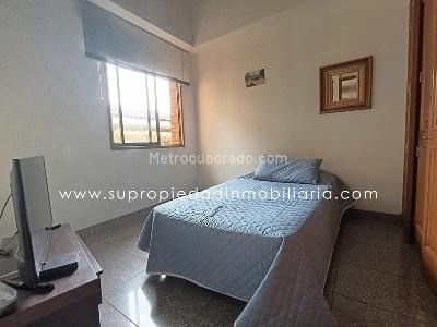 Casa de 3 alcobas en venta en Altos Del Poblado, Medellín, 523 m² · foto 15 de 20