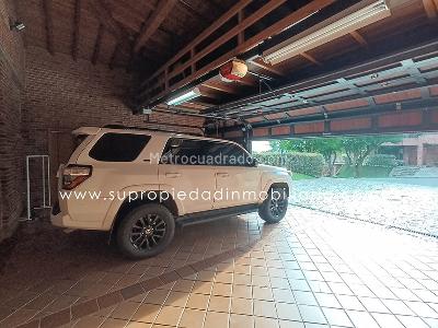 Casa de 3 alcobas en venta en Altos Del Poblado, Medellín, 523 m² · foto 16 de 20