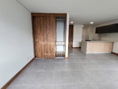 Apartamento de 1 alcoba en arriendo en Ciudad Del Rio El Poblado, Medellín, 48 m² · foto 3 de 13