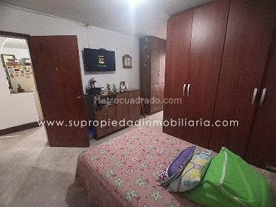 Casa de 3 alcobas en venta en Simon Bolivar, Medellín, 194 m² · foto 14 de 20