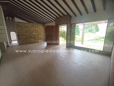Casa de 4 alcobas en venta en Loma De Las Brujas, Envigado, 260 m² · foto 5 de 20