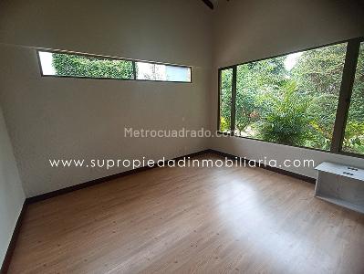 Casa de 4 alcobas en venta en Loma De Las Brujas, Envigado, 260 m² · foto 7 de 20