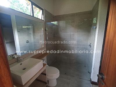Casa de 4 alcobas en venta en Loma De Las Brujas, Envigado, 260 m² · foto 8 de 20
