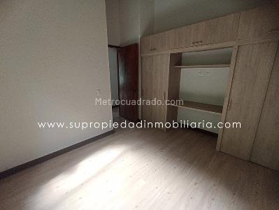 Casa de 4 alcobas en venta en Loma De Las Brujas, Envigado, 260 m² · foto 12 de 20