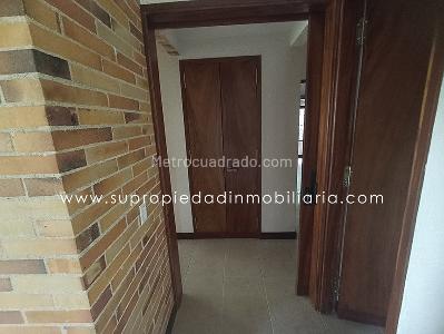 Casa de 4 alcobas en venta en Loma De Las Brujas, Envigado, 260 m² · foto 17 de 20