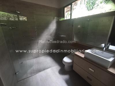 Casa de 4 alcobas en venta en Loma De Las Brujas, Envigado, 260 m² · foto 19 de 20