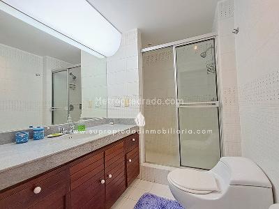 Apartamento de 3 alcobas en venta en Los Rosales, Bogotá, 194 m² · foto 11 de 20