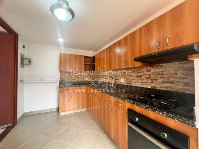 Apartamento de 3 alcobas en arriendo en Los Balsos, Medellín, 145 m² · foto 2 de 20